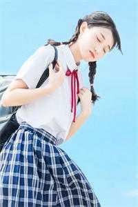 万人空巷斗新妆