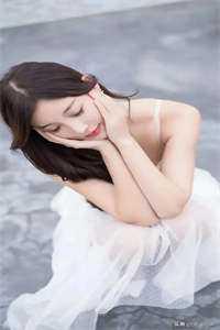 老公为救妻子被困火场