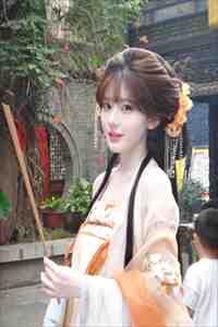 钟肃霜盛南野离开盛南野