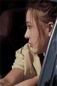 玉骨遥原著朱颜吻时影是哪一张