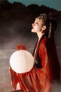 总裁叫美女到酒店