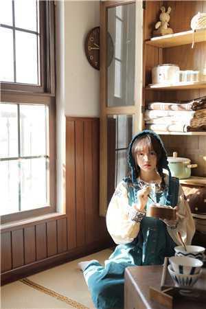 我死后,他恢复记忆崩溃了